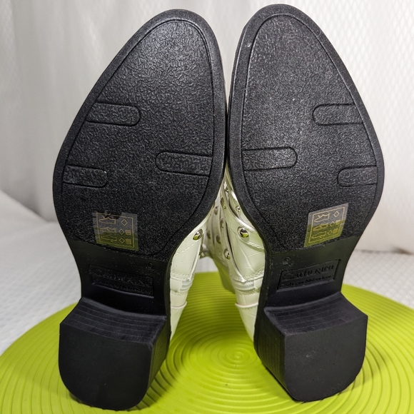 Catherine Malandrino "Shandy" White Croc Embossed Buckle Booties, Size 6, NWOT - Picture 11 of 13